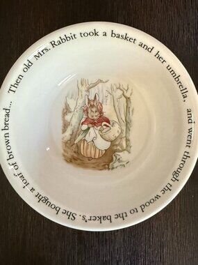 Vintage Wedgewood Peter Rabbit Bowl Mrs Rabbit Made in England